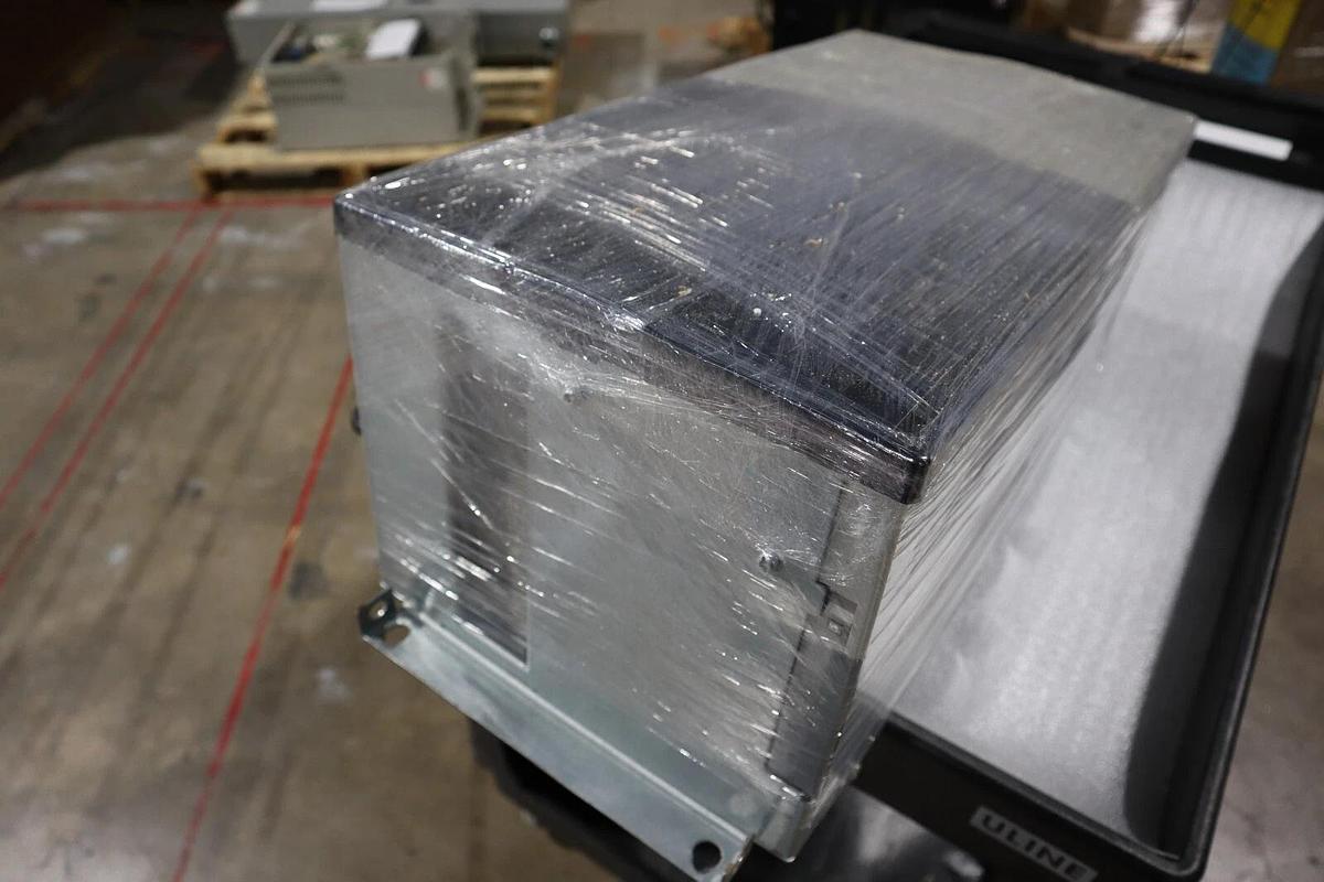 NEW Allen Bradley 20BD096A0ANNAND0 /B AC DRIVE POWERFLEX 700 STOCK S-597