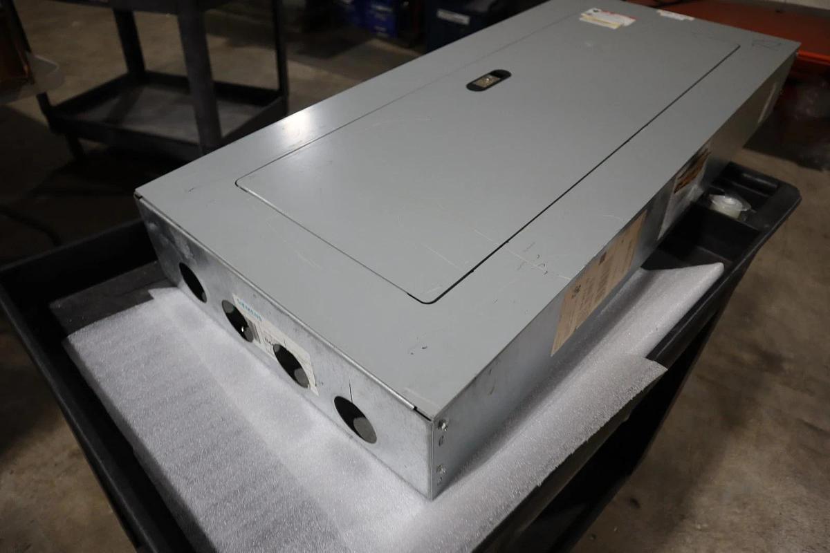 Used SIEMENS P1 250A 208Y/120V P1X42MC250CT MAIN BEAKER STOCK HS44