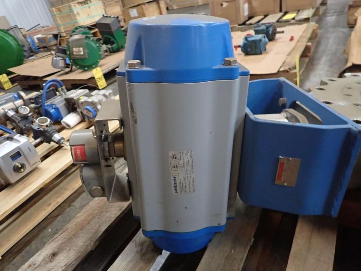 Used 12" Jamesbury VPVL550 / VPVL550 DA B C Valve Actuator Stainless New Stock S-655