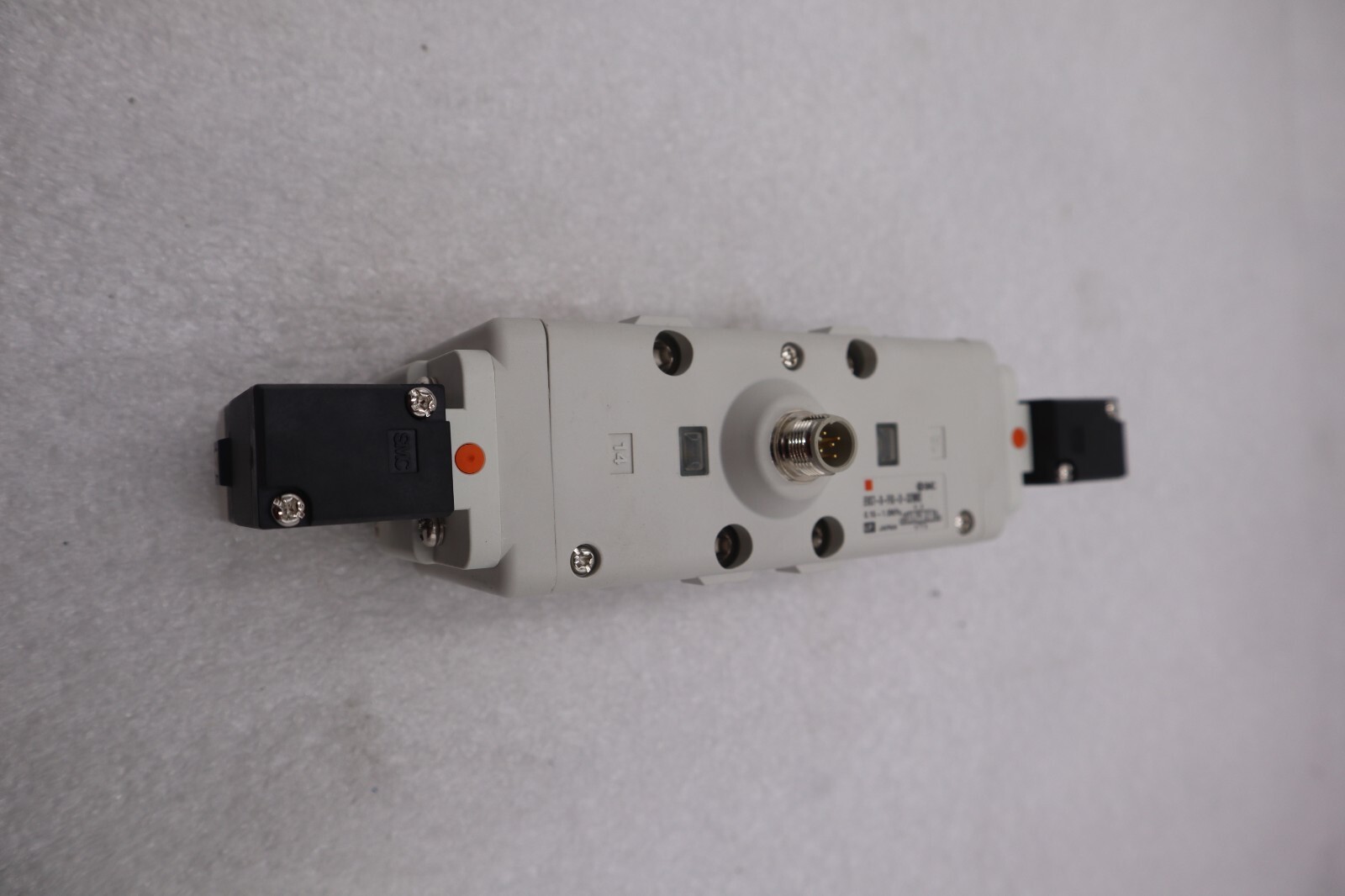 Used NEW SMC EVS7-8-FIG-D-3ZRM0 Valve 9 AVAILABLE STOCK S-390