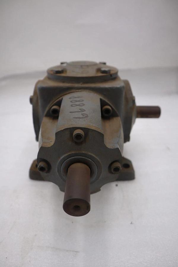 Used BOSTON GEAR R146-CM1 SPECIAL MT REDUCER STOCK M-70