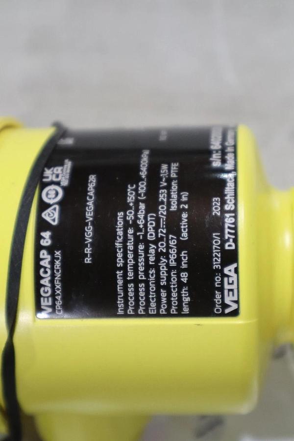 Used VEGA VEGACAP 64 OIL SENSOR CP64.XXFNCRKJX NEW UNIT STOCK G744