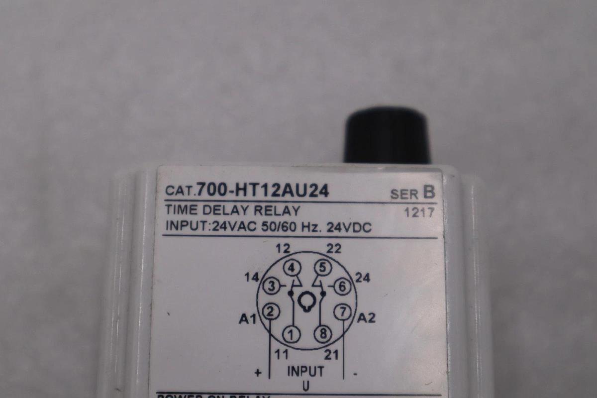 Used NEW ALLEN BRADLEY 700-HT12AU24 RELAY SER.B STOCK H857A