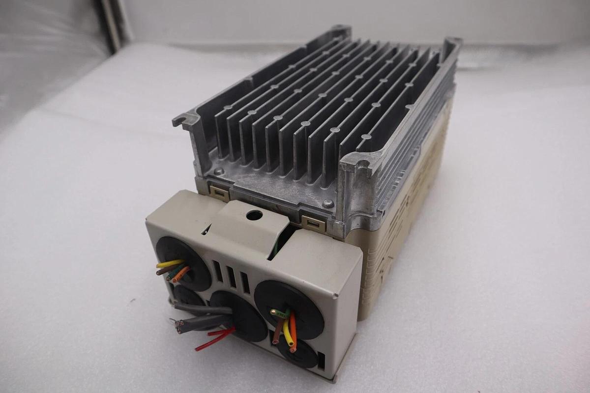 Used YASKAWA ELECTRIC CIMR-AU4A0004FAA / CIMRAU4A0004FAA REV E VFD DRIVE STOCK 2275-A