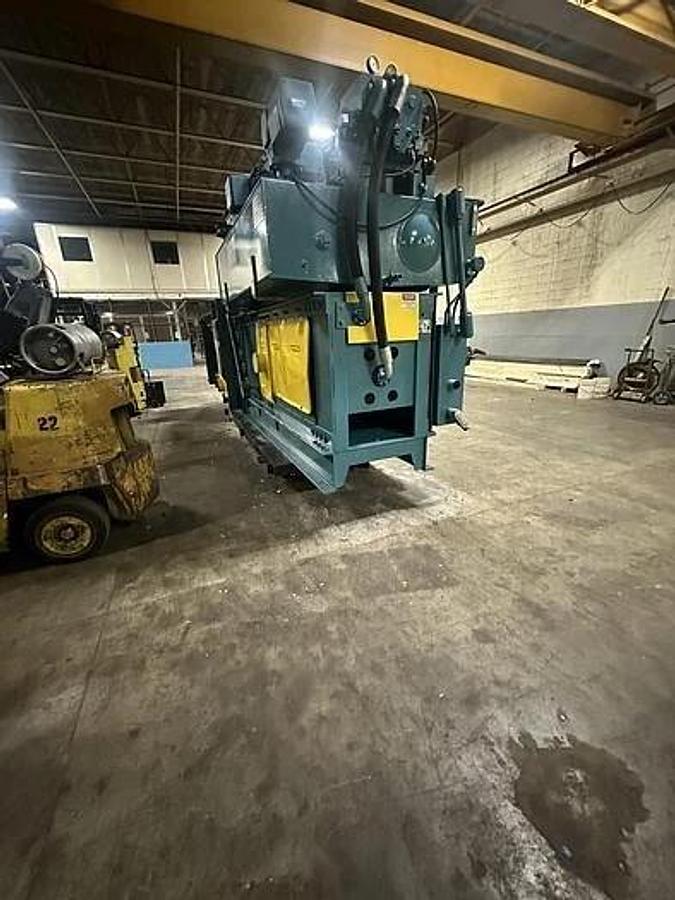 Used AMERICAN MODEL 12847 HORIZONTAL AUTO-TIE BALER WITH ALLEN BRADLEY CONTROLS 60 HP