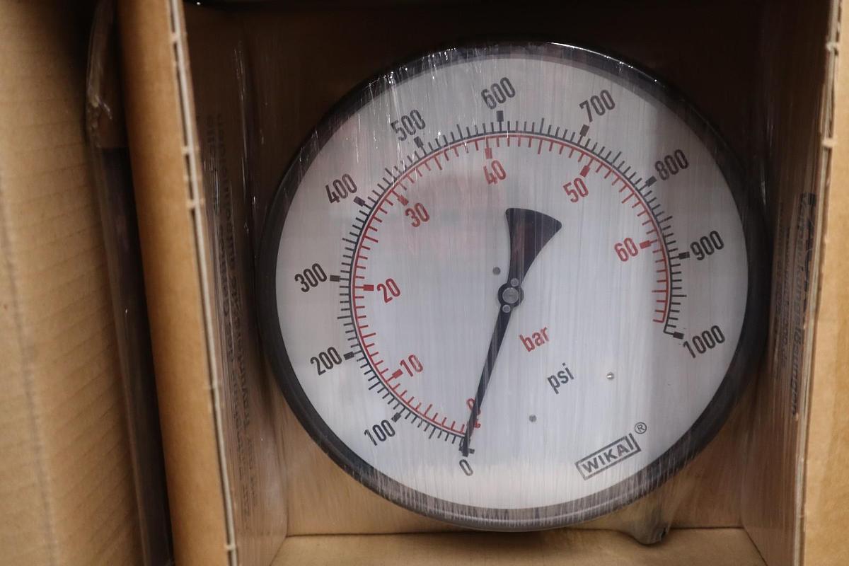 WIKA 4273282 PRESSURE GAUGE 211.11.10" 1000 PSI - NEW GF450