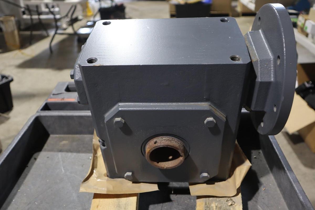 Used NEW FALK 1425WBQM1B-15AC219 CAST IRON WORM STOCK S-290