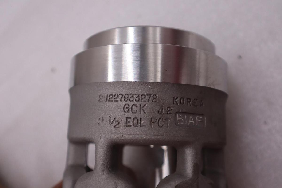 Used Fisher 2U227933272 Valve Cage 2-1/2in New WITH BOX STOCK 1012B