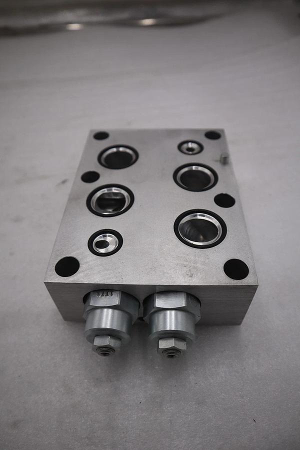 Used Sun CCEA LBNYYG Hydraulics Cartridge Valve Torque 45-50 LBF FT/60-70 NM - GF796