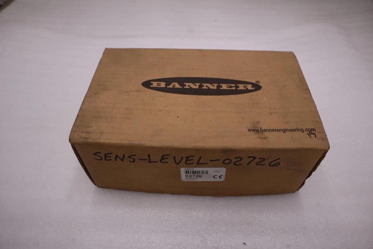 Used BANNER ENGINEERING QT50ULB ULTRASONIC SENSOR - STOCK GF134A