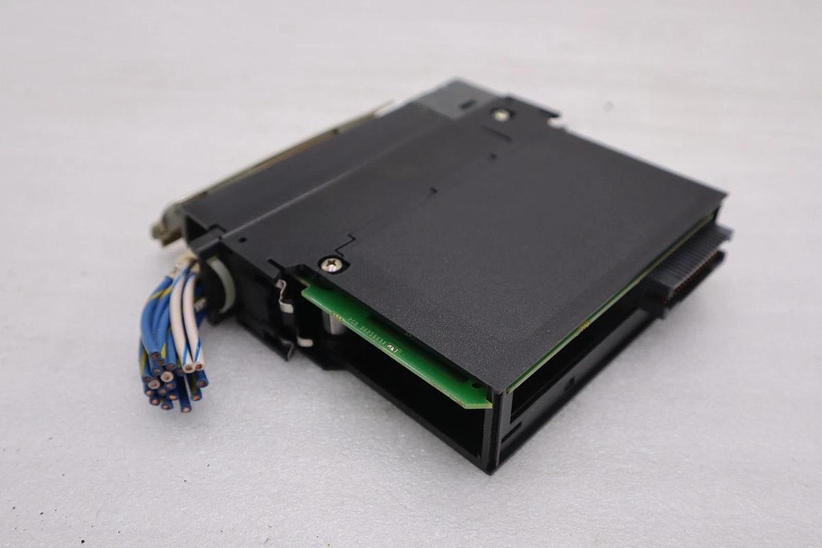 Used ALLEN BRADLEY AB 1756-IB16 /A SERIES A INPUT MODULE 1756IB16 STK 3534A