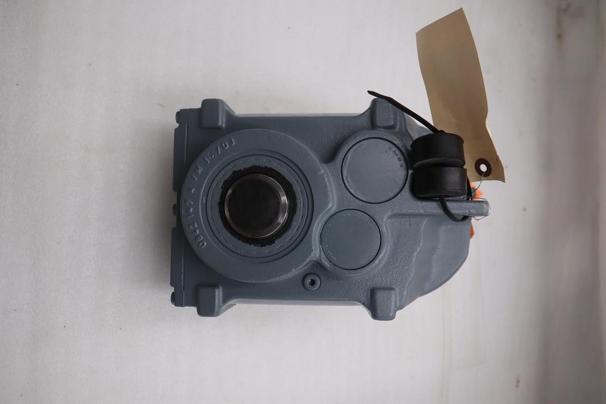 NEW SEW EURODRIVE FA47/G AM56 GEAR REDUCER 150.06:1 - STOCK SGF113