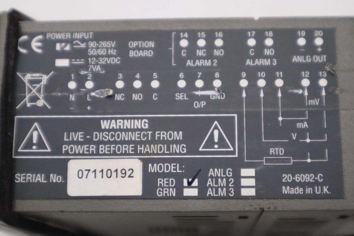 Used DATA TRACK PROCESS INSTRUMENTS TRACKER 200 DIGITAL PANEL INDICATOR STK K-2994-A
