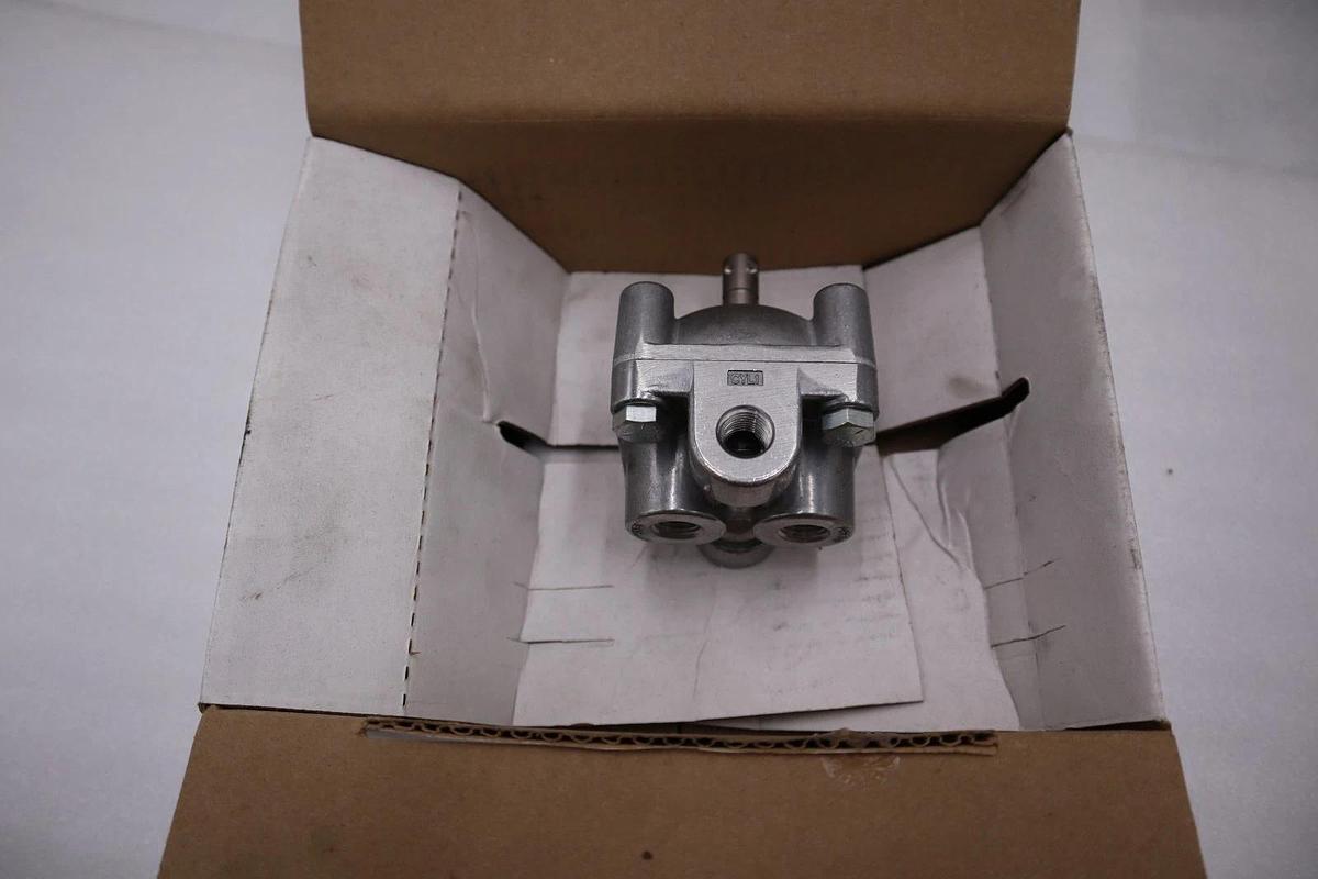 BARKSDALE 9021-M-E VALVE SERIES 9020 - STOCK 3142CC