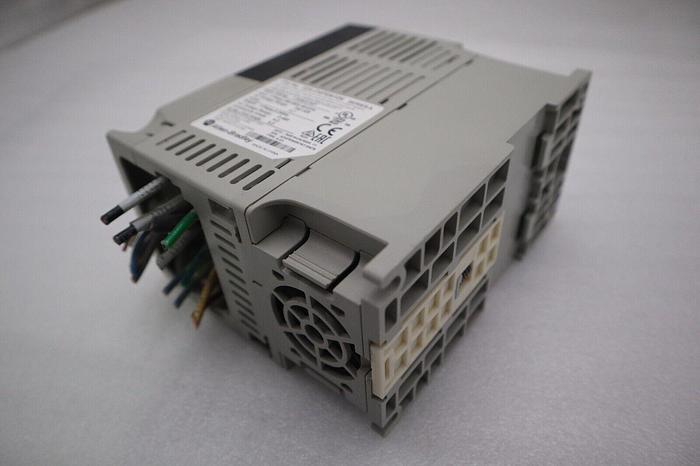 Used ALLEN BRADLEY 22A-D4P0N104 POWERFLEX 4 1.5kW/2.0HP SER A STOCK 5760