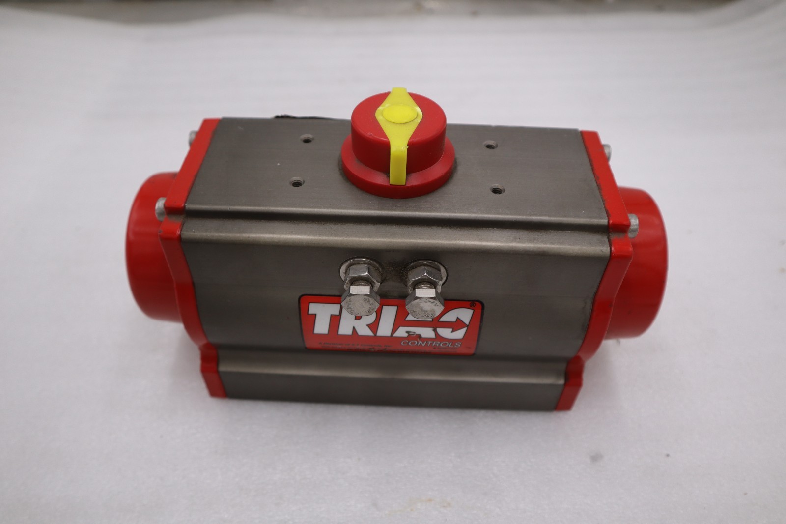 Used NEW OPEN BOX TRIAO DOUBLE ACTING ACTUATOR 2R80DA STOCK 5542CC
