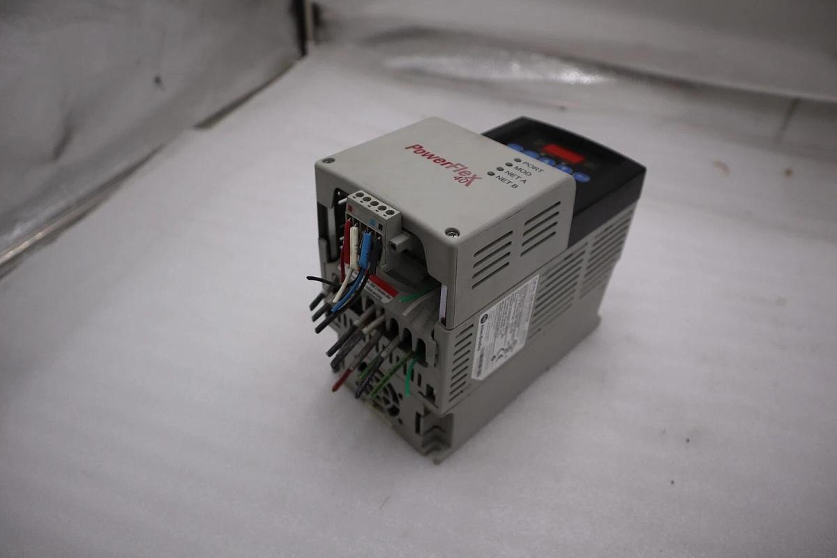 Used ALLEN BRADLEY 22B-D4P0N104 PowerFlex 40 AC Drive 2.0 HP STOCK H1239 884951885882