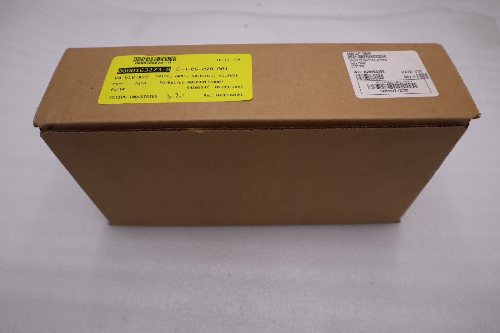 NEW ASCO SOLENOID SPRING VALVE 54301047-120/60 5/2 5 WAY 2 POSITION STK G10