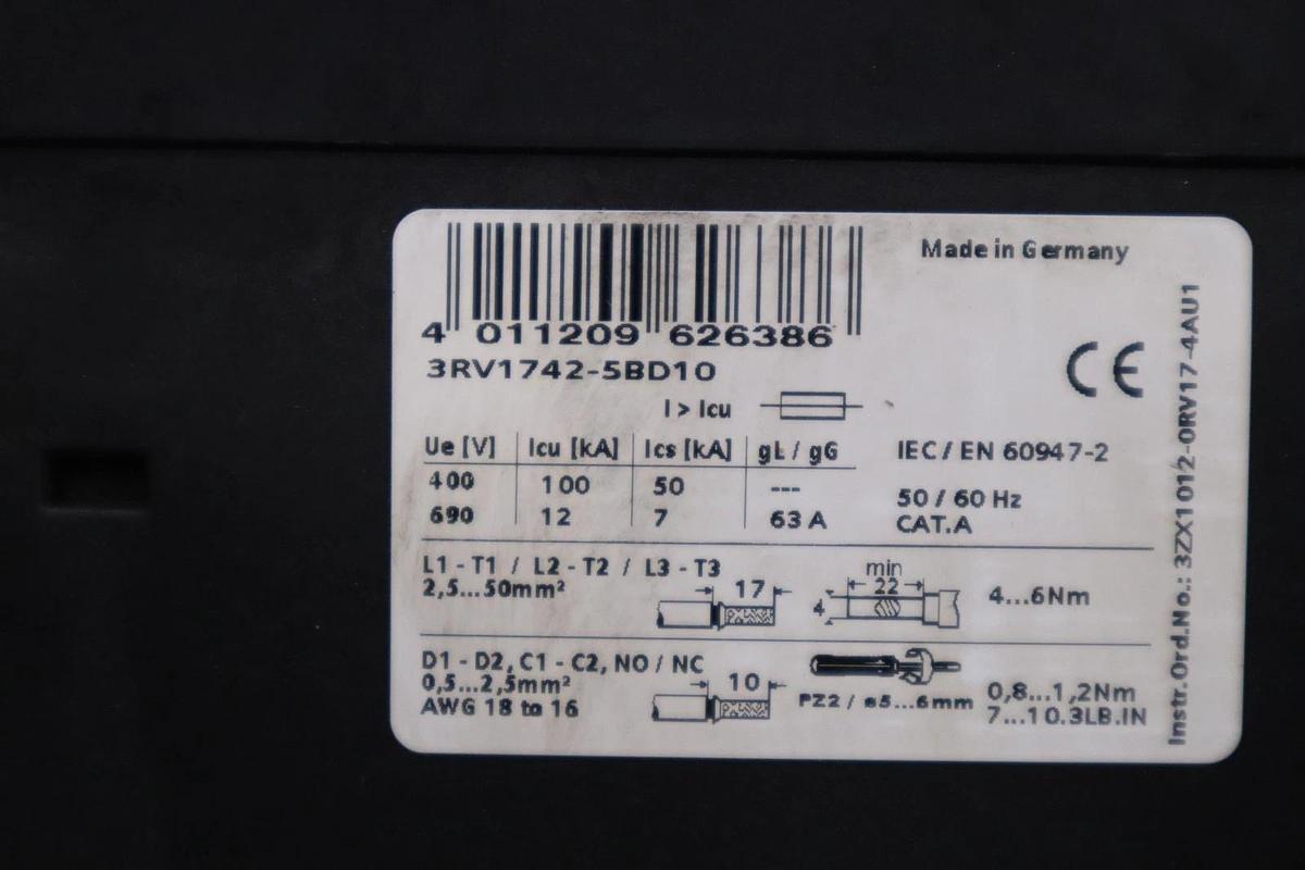 Used SIEMENS 3RV1742-5BD10  CIRCUIT BREAKER 15A STOCK H1426