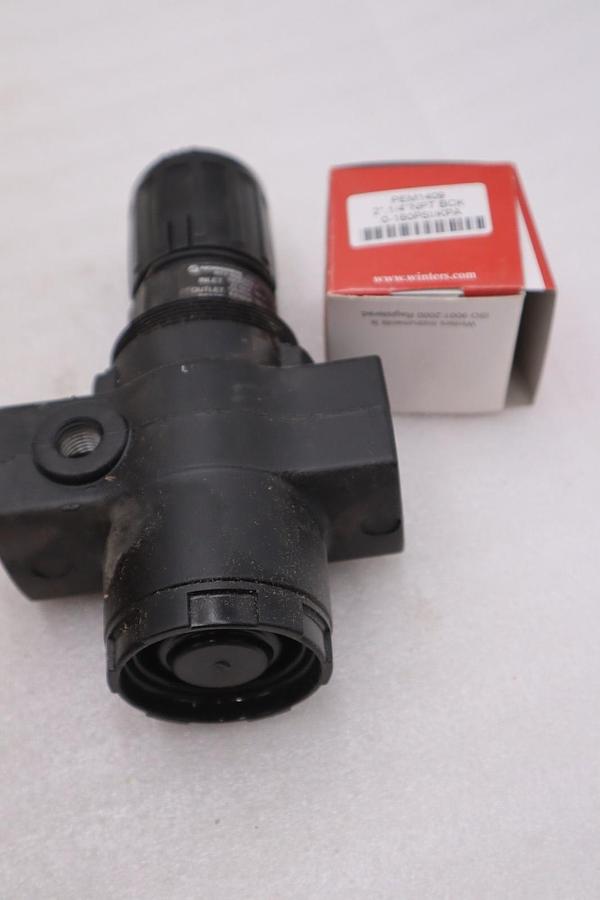 NORGREN R17-800-RNLA PNEUMATIC VALVE COMPRESSED AIR REGULATOR - STK GF1068