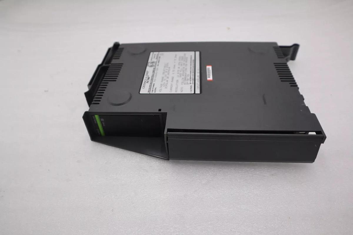 Used Giddings & Lewis 502-03642-03R1/ 5020364203R1 Pic900 Input Analog STOCK 337-C