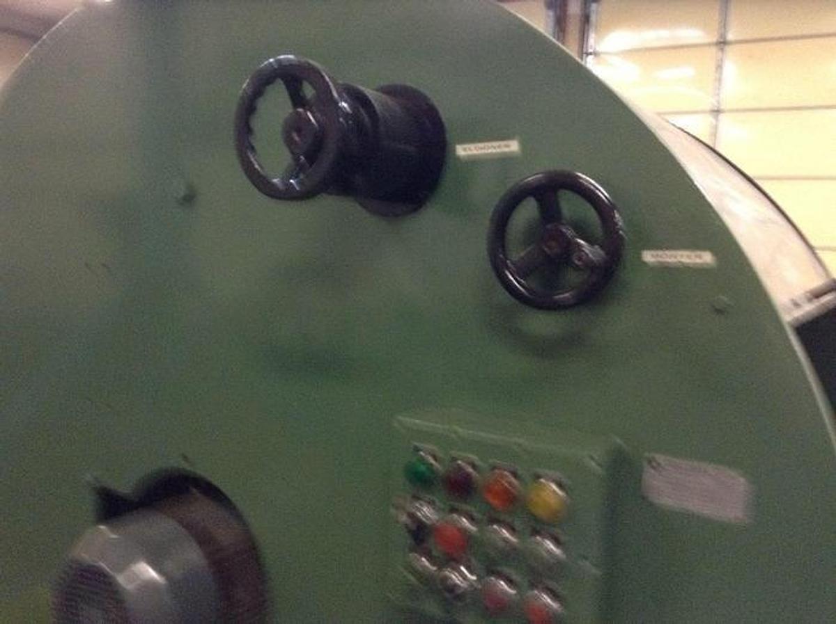 Used PERINI 606 SERIES 110 ROLL SAW FOR TISSSUE TOILET KITCHEN