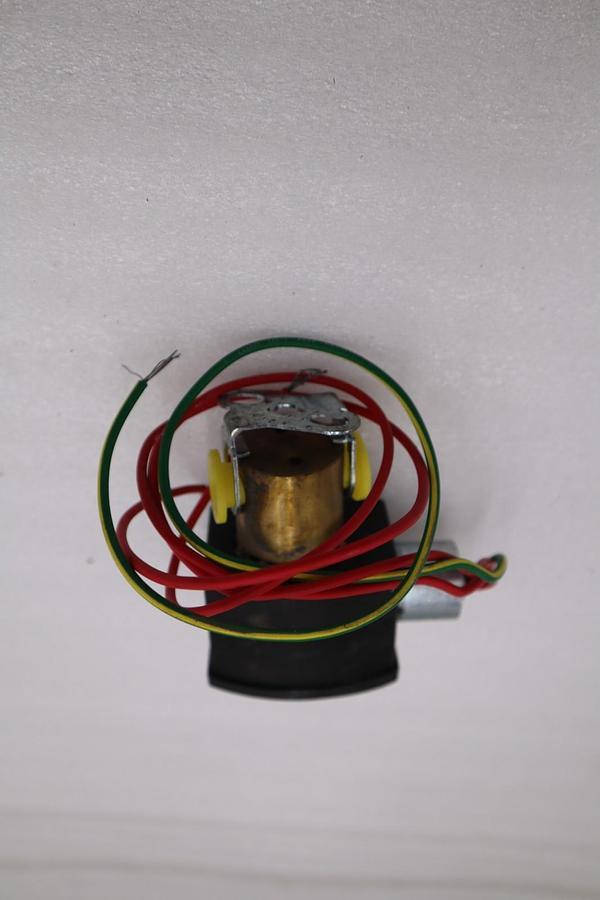 Used NEW OPEN BOX ASCO Solenoid Valve EF8202G5 STOCK H1173A