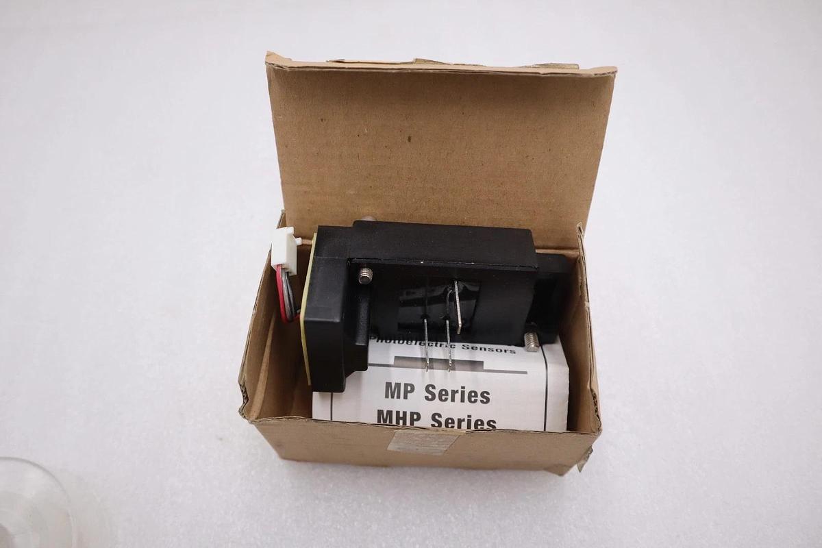 NEW OPEN BOX PEPPERL & FUCHS MPS32HD / MPS32HD SENSOR STOCK H288A