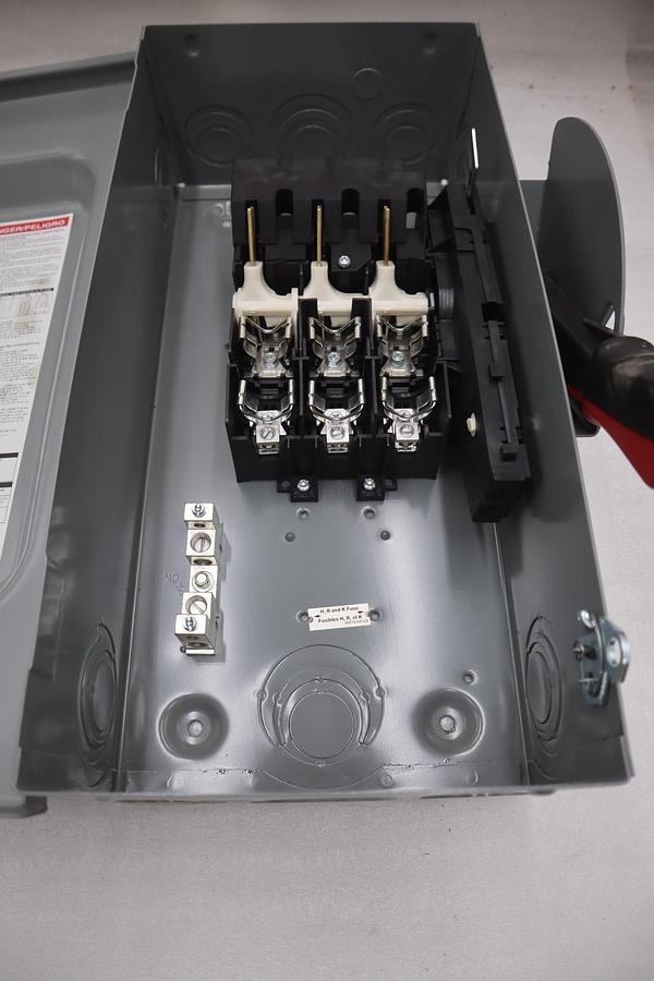 Used SQUARE D CH362 - NEW NO BOX - STOCK SGF132