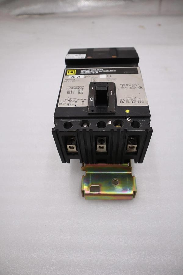 NEW OPEN BOX SQUARE D FH36020 3 POLE 20AMP 600v I-LINE CIRCUIT BREAKER STK H1234
