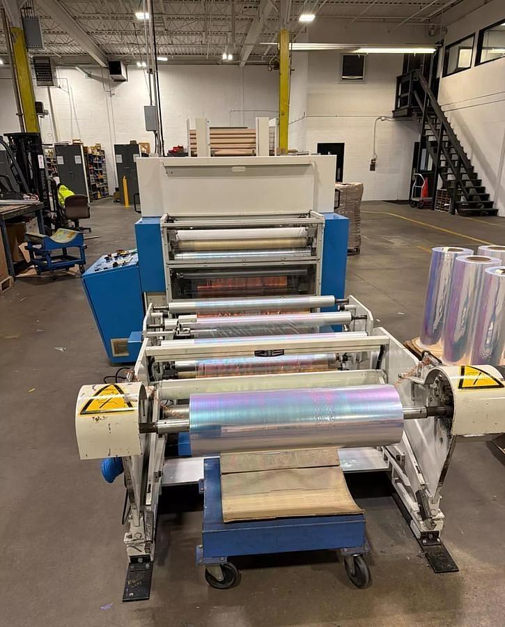 Used 40" (1000MM) MOLLER RW 1000 PLASTIC / GIFT WRAP COUNTER ROLL REWINDER LINE