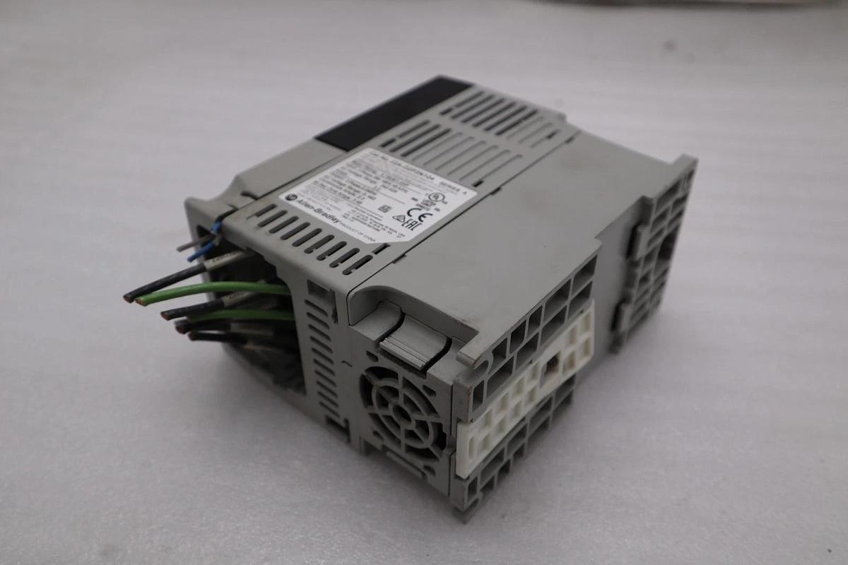 Used Allen Bradley AB 22A-D2P3N104 /A PowerFlex 4 AC Drive 1HP 3Ph 480V STOCK H1808