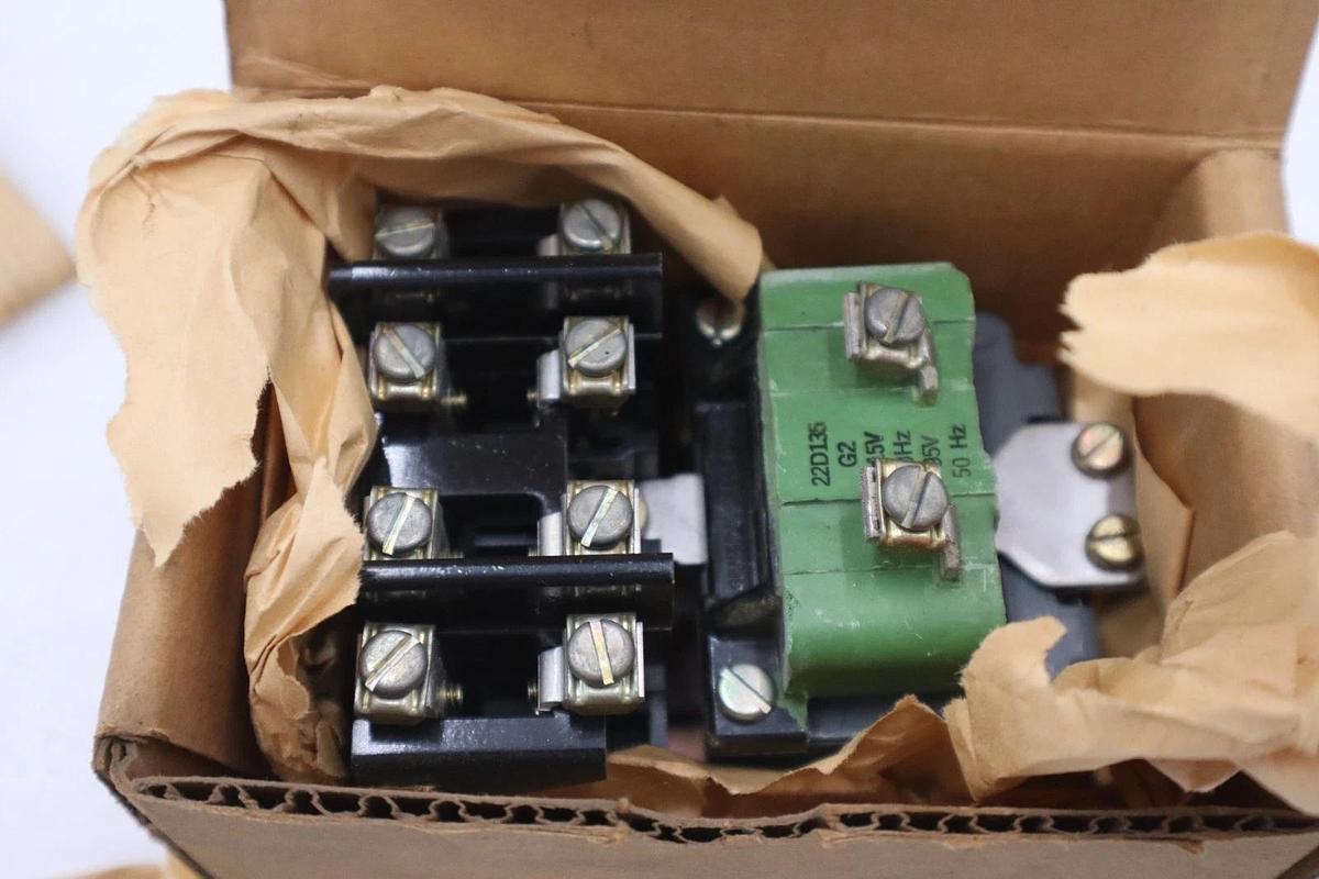 NEW OPEN BOX GENERAL ELECTRIC CR2810A14AC2 600V 10A STK GF123A