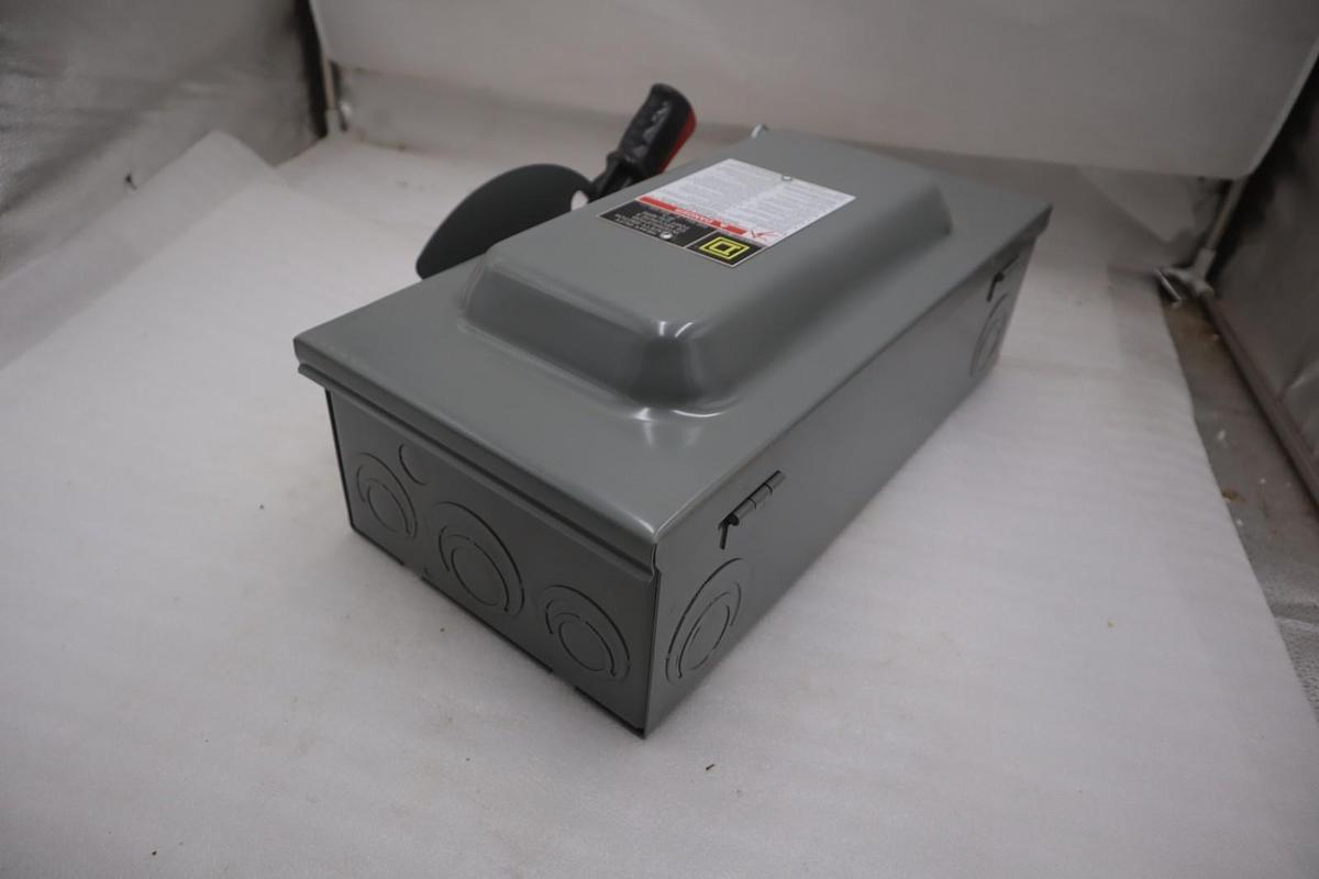 Used SQUARE D CH362 - NEW IN BOX - STOCK GF1012
