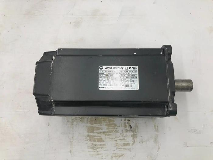 Used ALLEN BRADLEY MPL-B540K-SK24AA SERIES A 4000RPM MAX CONTINUOUS SERVO MOTOR S-129