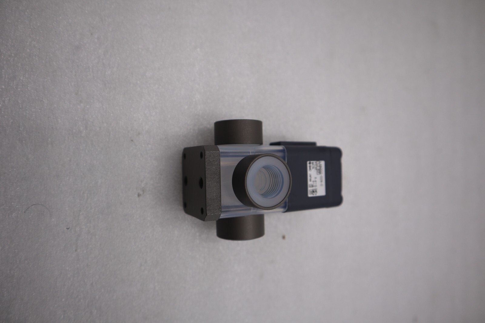 Used SMC LVA200-02N-C Solenoid Valve NEW UNIT STOCK G999A