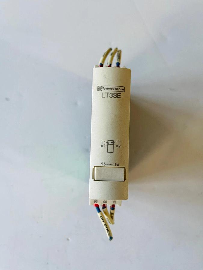 Used SE LT3SE00BD PTC Probe Relay 24V DC #K-1024