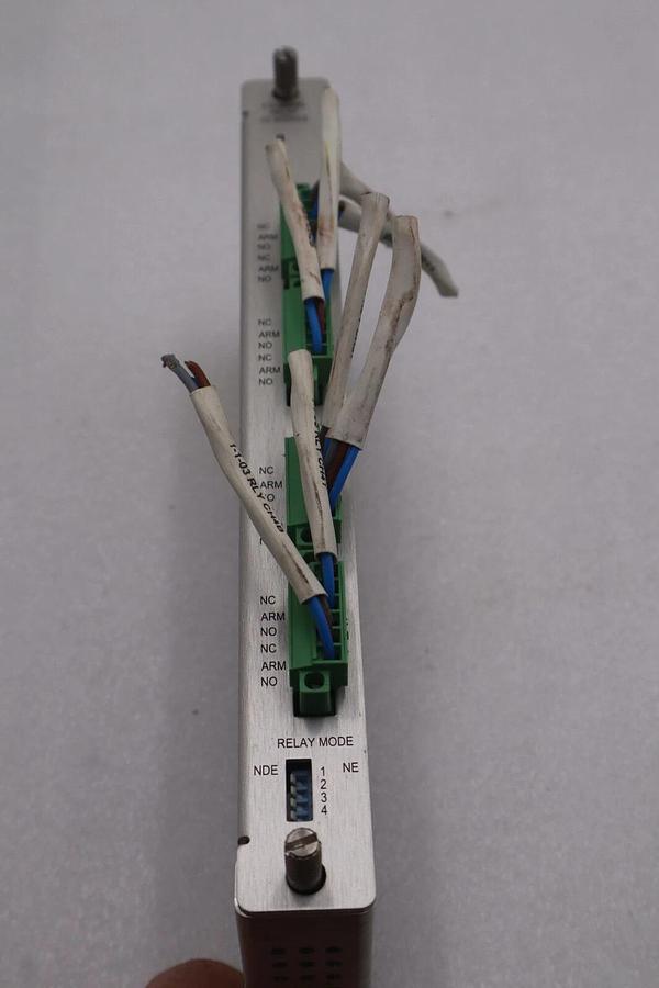 Used BENTLY NEVADA 125720-01 4 CHANNEL RELAY I/O MODULE STOCK #K-1409