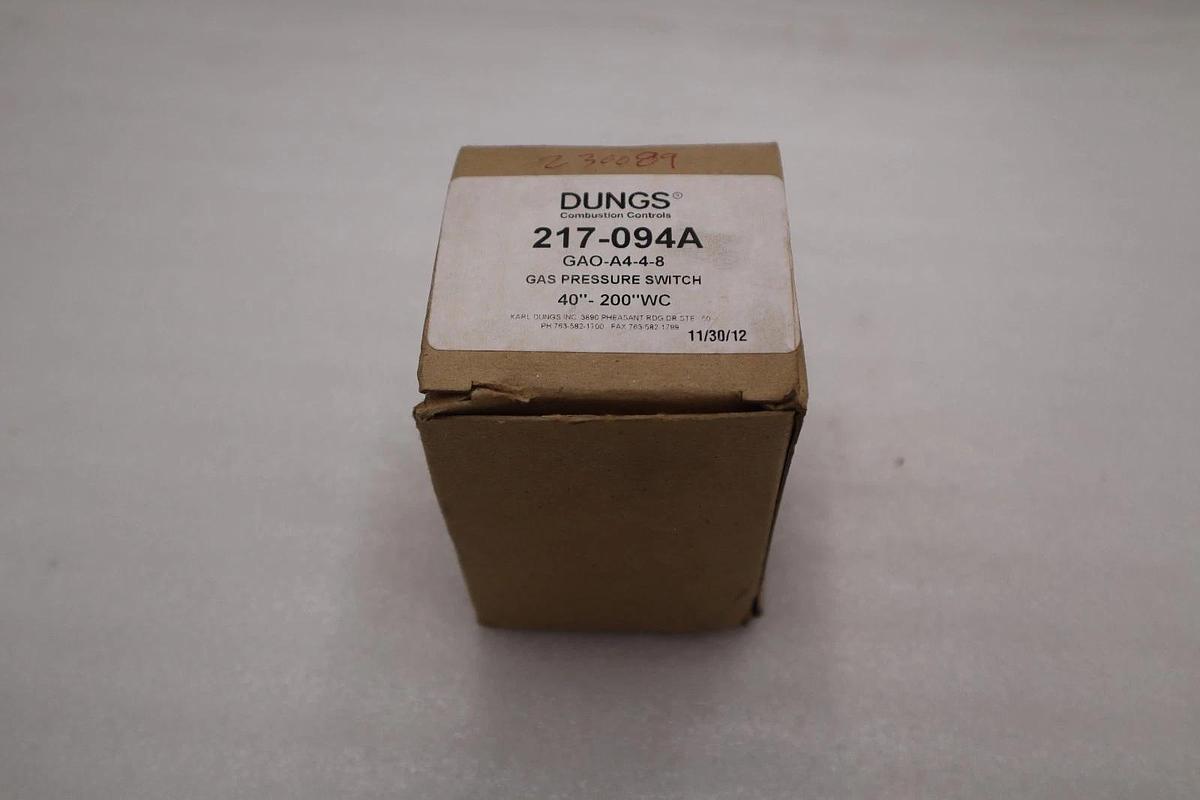 Used NEW OPEN BOX DUNGS GAS PRESSURE SWITCH 217-094A STOCK H966A