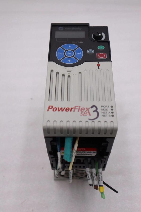 Used USED ALLEN BRADLEY 25B-D2P3N104 POWERFLEX 525 SER. A 1.0HP 25BD2P3N104 #H1244