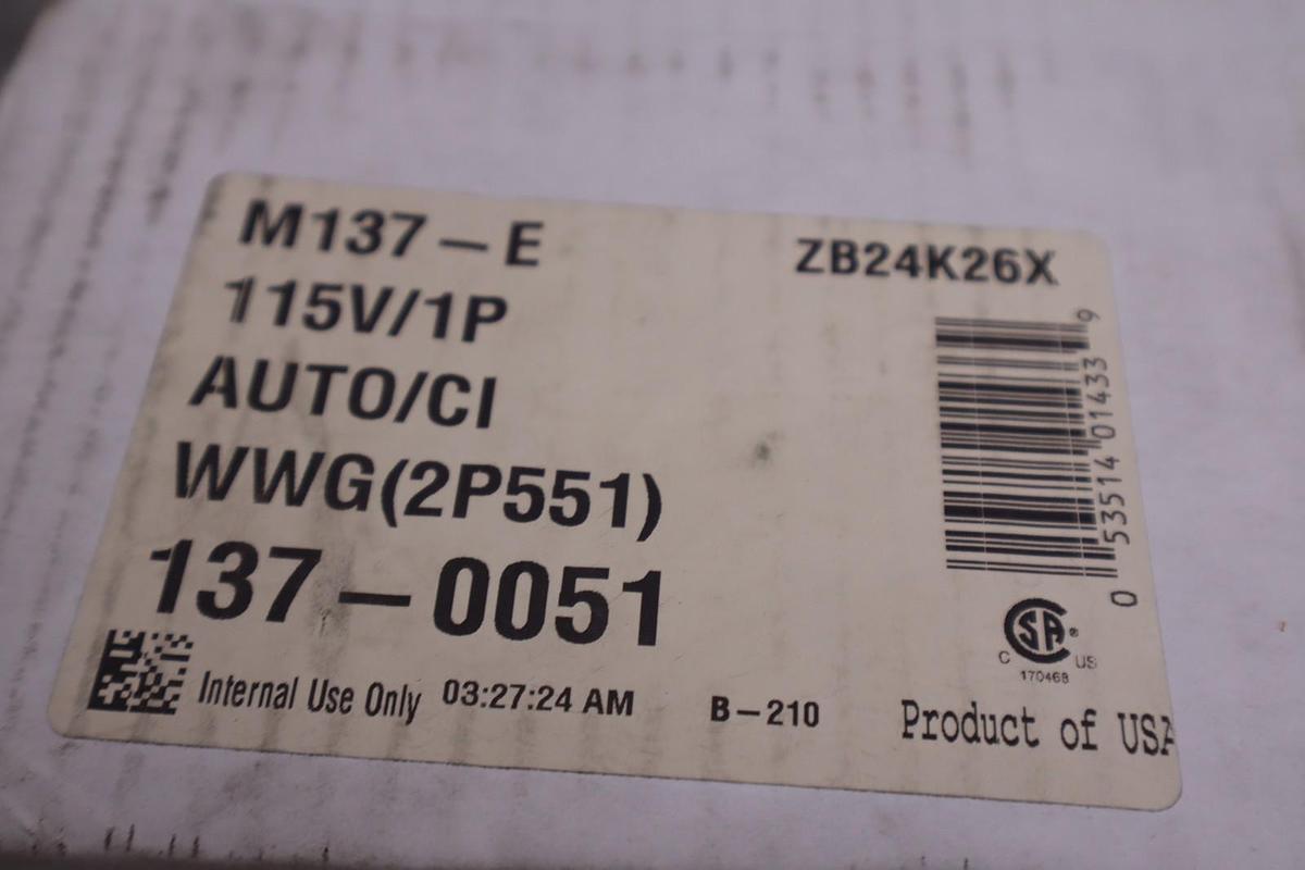 Zoeller M137-E 2P551 1/2 HP Cast Iron Submersible Pump NEW IN BOX STOCK HP-185
