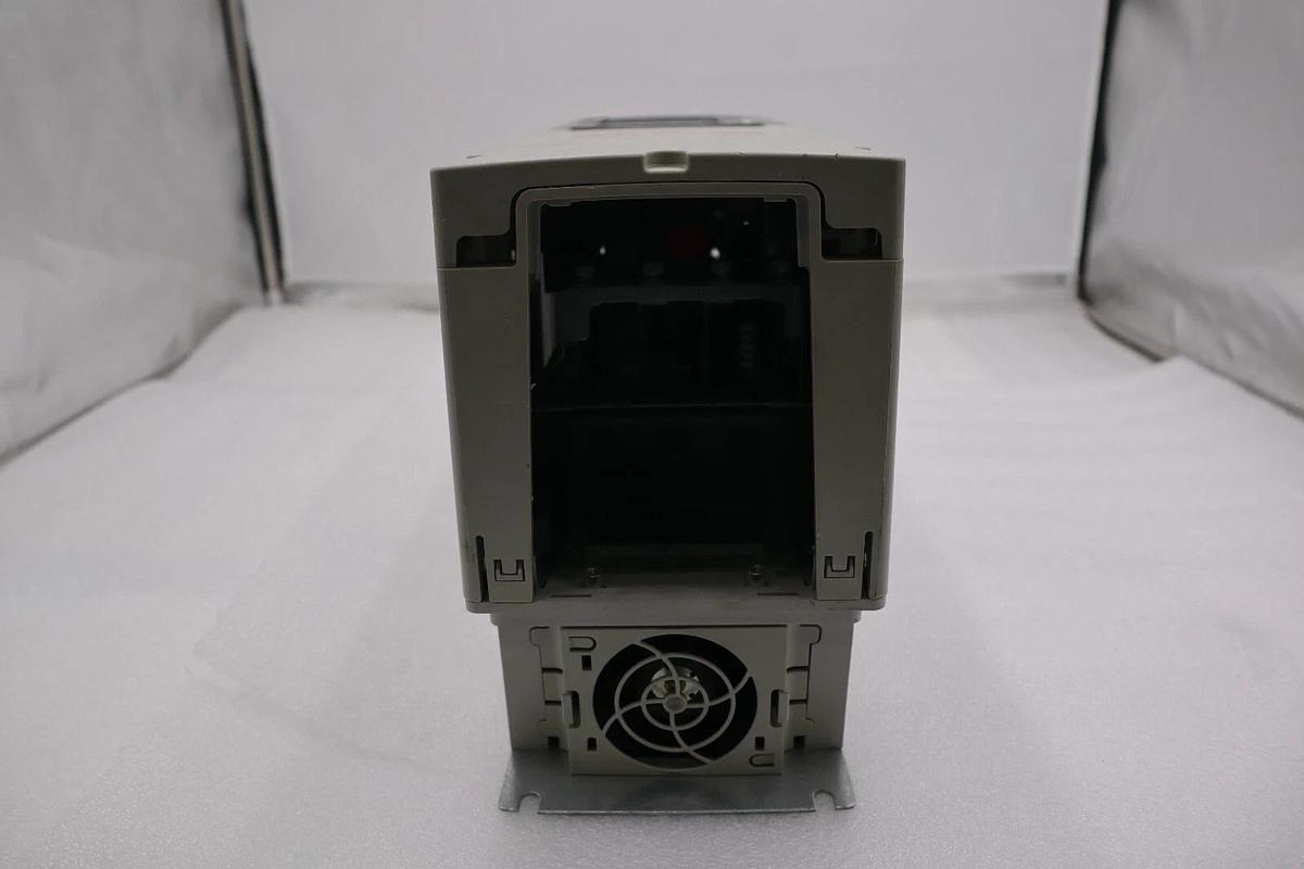 Used ALLEN BRADLEY 20g11nc015ja0nnnnn SER A 10HP POWERFLEX DRIVE W/ HIM STOCK 2044