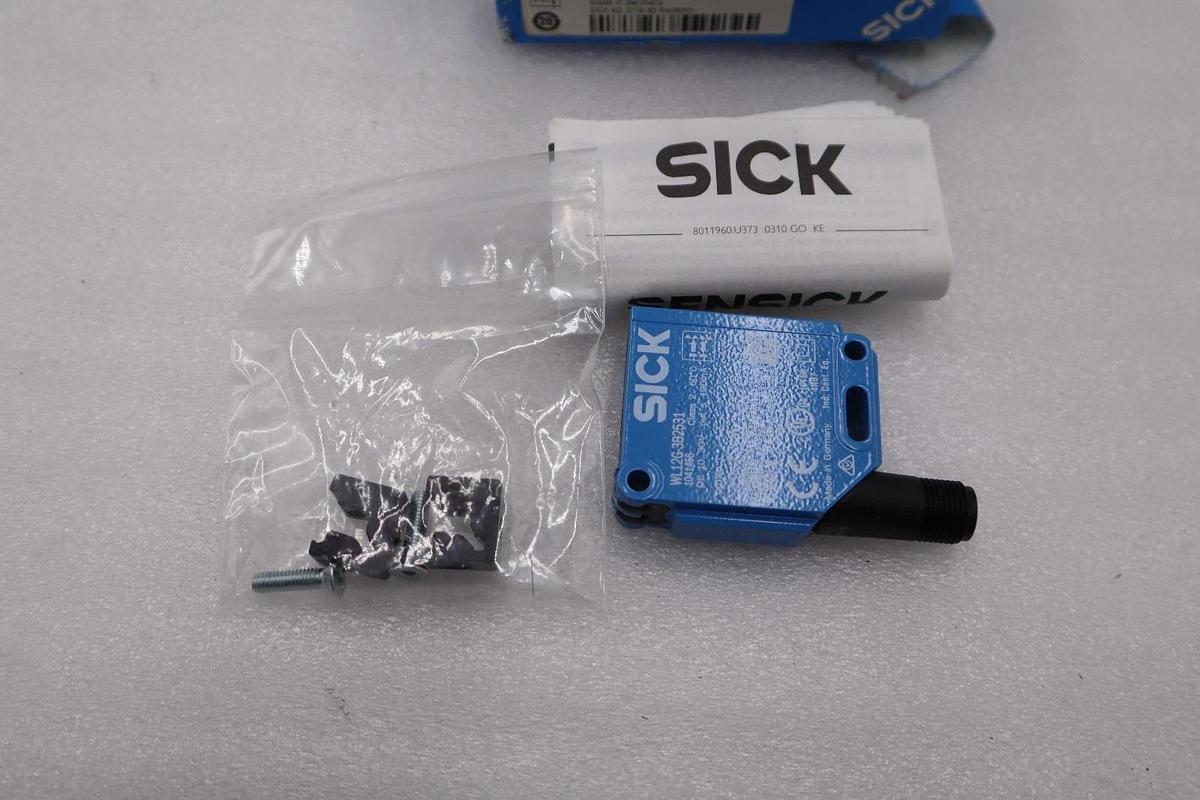 Used NEW IN BOX SICK D-79183/ WL12G-3B2531 Scanner Red Light STOCK H712A