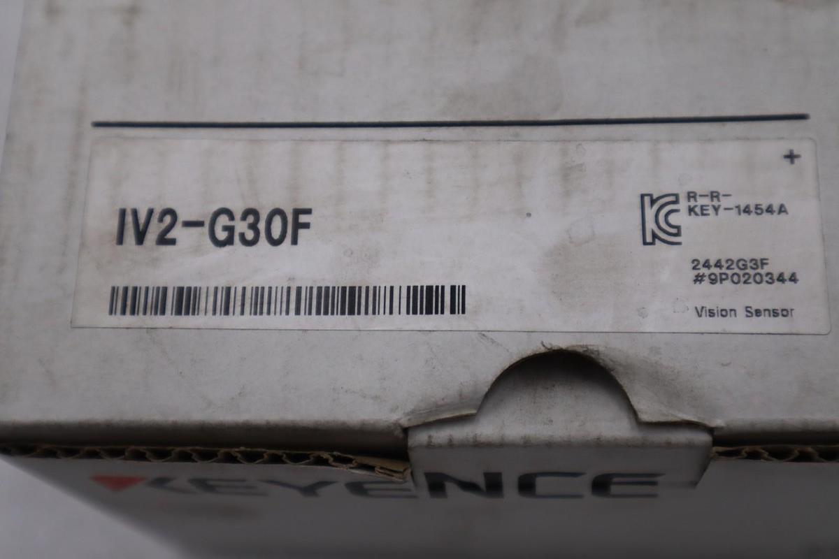 KEYENCE VISION SENSOR AMPLIFIER  IV2-G30F NEW IN BOX STOCK GF-95