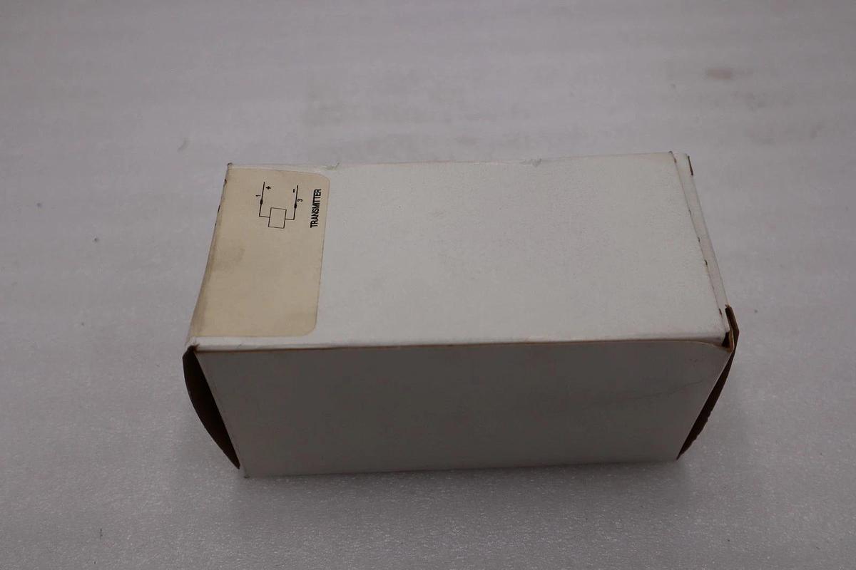 Used SCHNEIDER ELECTRIC SM120 THRU BEAM TRANSMITTER 15 VDC 60 MA MICROSONIC #H693A