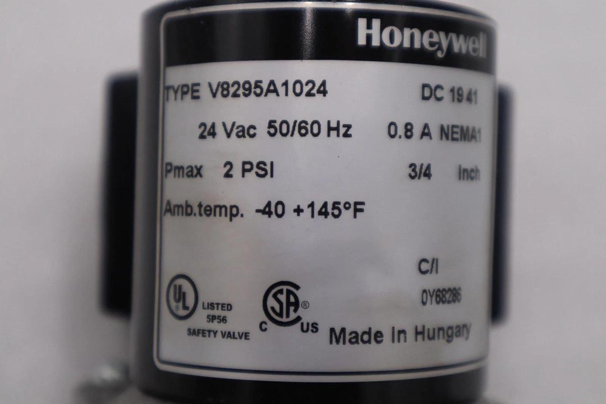 NEW OPEN BOX HONEYWELL V8295A1024 SOLENOID GAS VALVE STOCK H959A