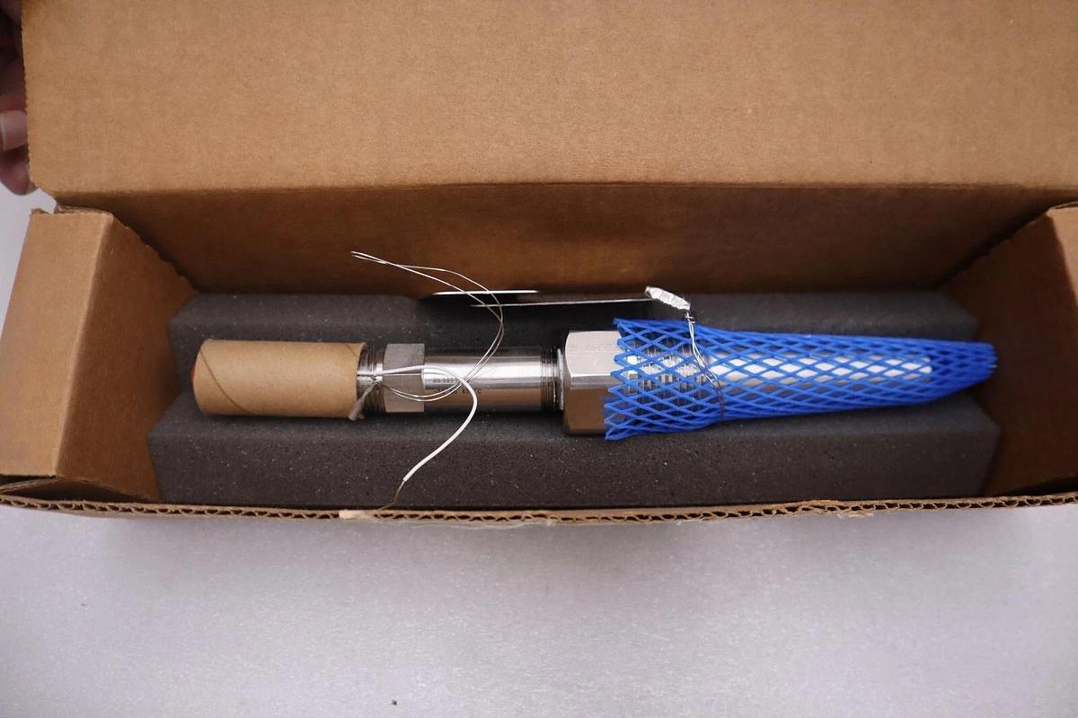 Emerson Rosemount Temperature Sensor R-214C*31132220 STOCK 5907