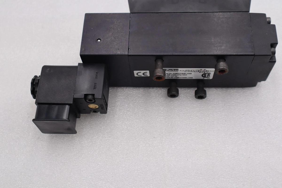 Used NEW Parker h2ewxbbl49b Solenoid Valve STOCK L-541
