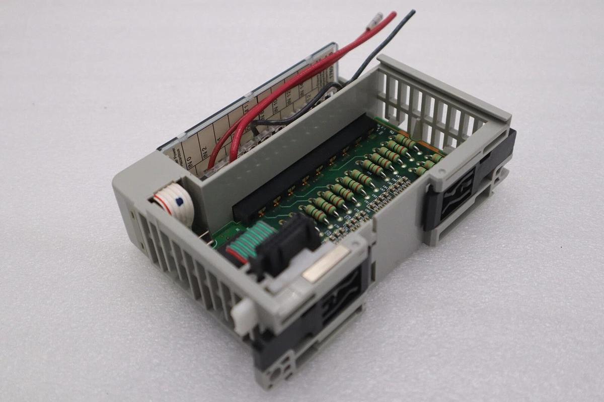 Used ALLEN-BRADLEY 1769-IQ16 SERIES A 16 PT. INPUT MODULE STOCK #K-1563C