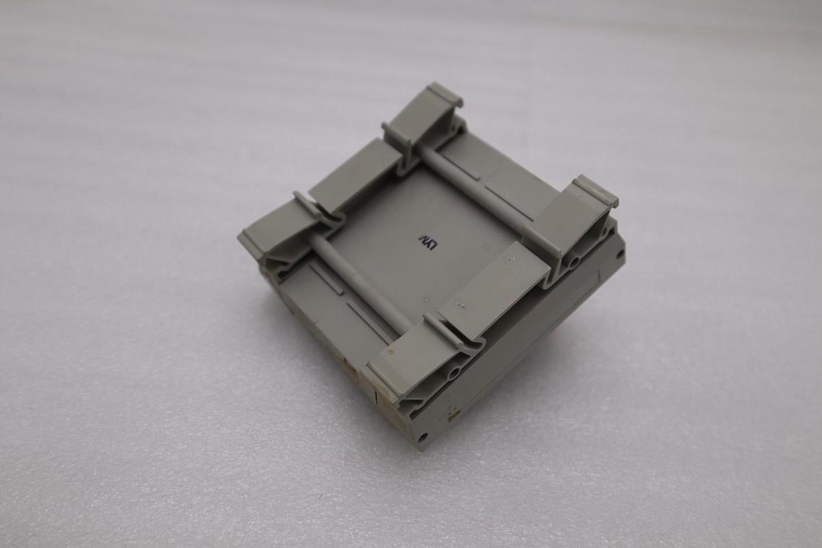 Used AB Allen Bradley Input Interface Module 1492-AIFM6S-3 1492AIFM6S3 STK H1416A